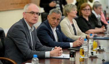 Obrtnici_potpisivanje_ugovora 12.jpg