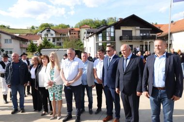 bednja-palenje svijeca 4.jpeg