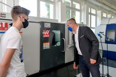 Strojasrka_proimetna_CNC_zoe 1.jpg