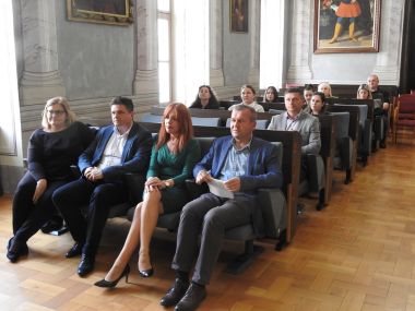 studenti_pecuh_posjet_vz_zupanija_svibanj_2022 4.JPG