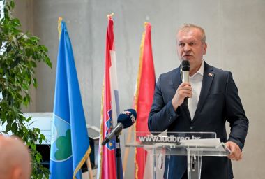 Ugovori 17.jpg