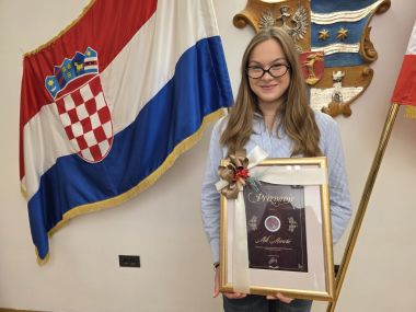 Mila Maretic 2.jpg