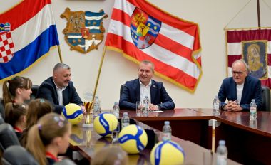 Prijem_odbojkasice 3.jpg