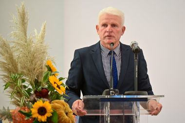 6c162016-0aba-42aa-8f3a-89d9a7e91f34.jpg