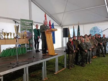 121122_zelendvor_4.jpg