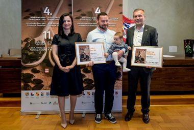 Izlozba_bucinog_ulja_alpe_adria_2022  11.jpg