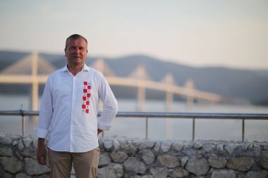 Peljeki most 3.jpg