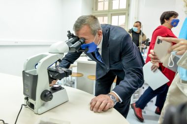 Prva_gimnazija 8.jpg