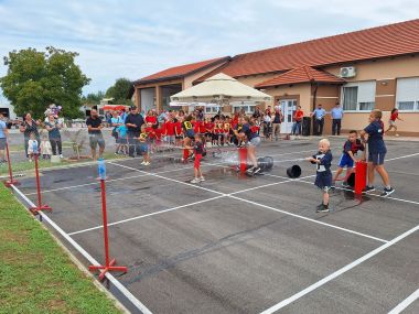 DVD_Hrenica_1 3.jpg