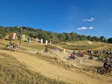 Motocross 2.jpg