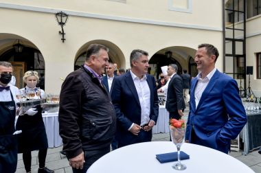 upanija_Milanovi.jpg