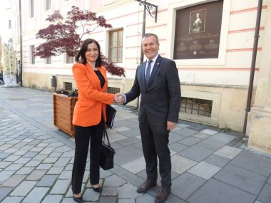 030522_ministrica tramisak_1.JPG