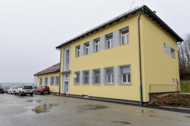 090221_Energetska_obnova_Gornja_Poljana33.jpg