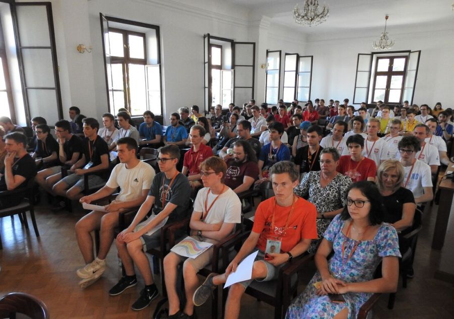 Najbolji informatičari iz 12 srednjoeuropskih zemalja na olimpijadi u Varaždinu