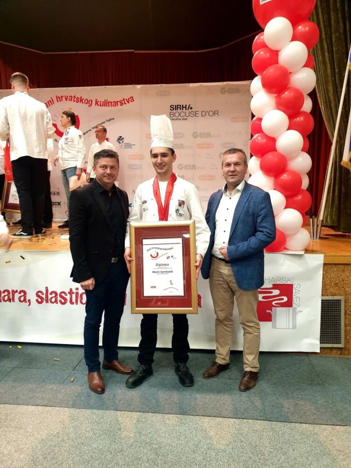 Kuharskim prvakom progla&scaron;en Marin Sambolek iz varaždinskog restorana Nobel, župan Stričak uručio mu priznanje