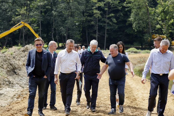 Generalni direktor Hrvatskih voda Zoran Đuroković obi&scaron;ao radove na izmuljivanju jezera Trako&scaron;ćan