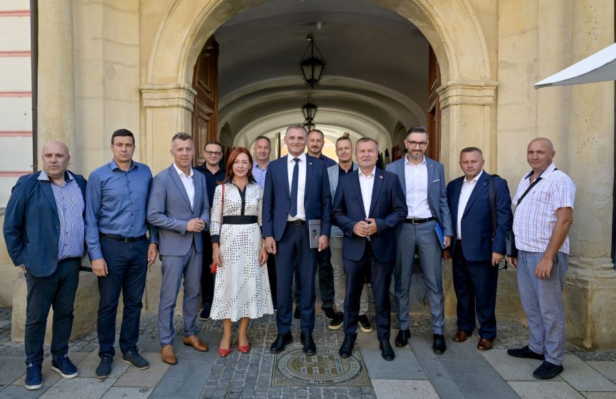 Predsjednik Uprave Hrvatskih cesta Ivica Budimir u posjeti Varaždinskoj županiji - održao radni sastanak s županom Stričakom te obi&scaron;ao &Scaron;pancirfest