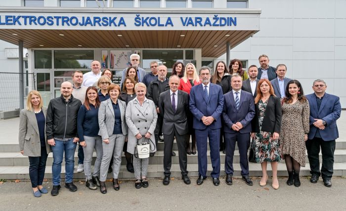 Ministar Radovan Fuchs na obilježavanju 15 godina rada Centara izvrsnosti, pohvalio ulaganja Varaždinske županije u sustav obrazovanja