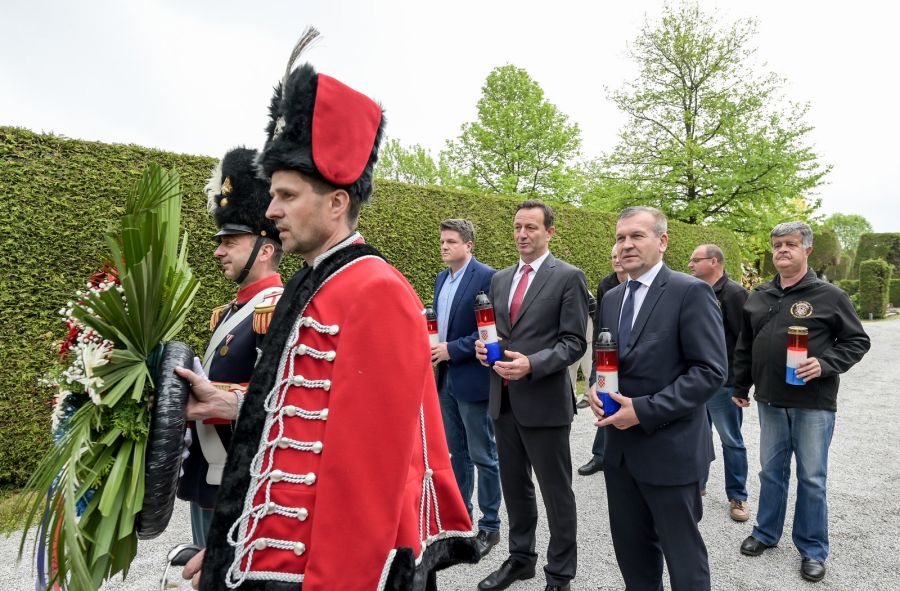 Na varaždinskom groblju obilježena obljetnica osnivanja 104. brigade Hrvatske vojske i Dan pobjede nad fa&scaron;izmom te Dan oslobođenja Varaždina i okolice