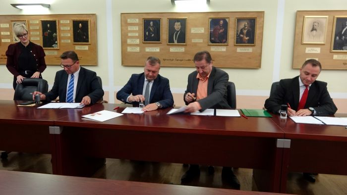 Potpisani sporazumi: 4 milijuna kuna za sanaciju nerazvrstanih cesta na području Lepoglave, Bednje i Maru&scaron;evca