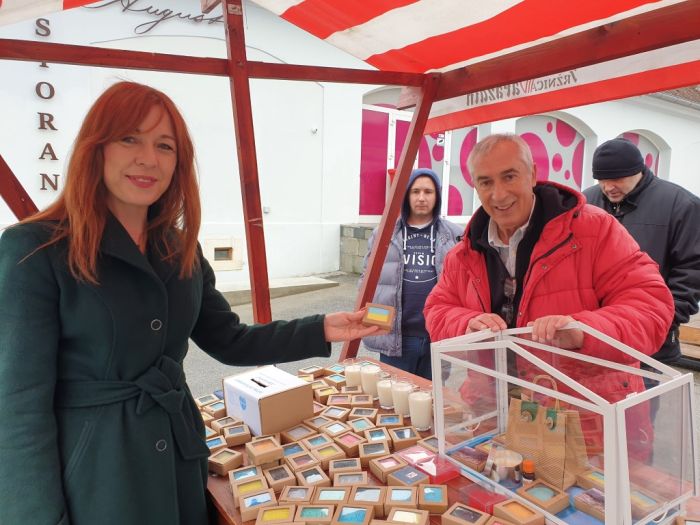 Udruga Plavo srce predstavljanjem proizvoda ručne izrade obilježila Dan svjesnosti o autizmu