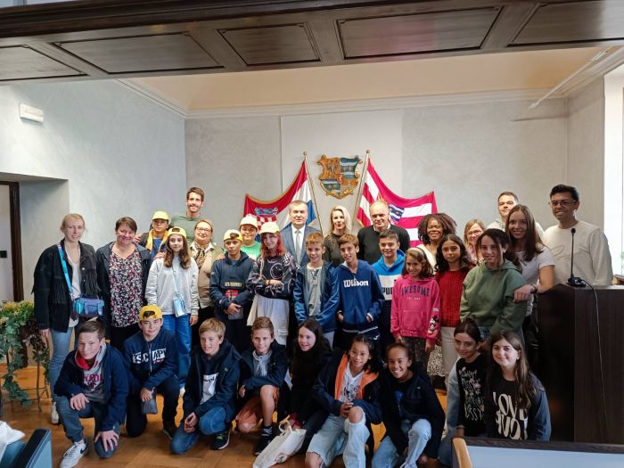 Osnovna &scaron;kola Sračinec domaćin sudionicima  ERASMUS + projekta European Wonders of Geography, u Županijskoj palači primio ih župan Anđelko Stričak