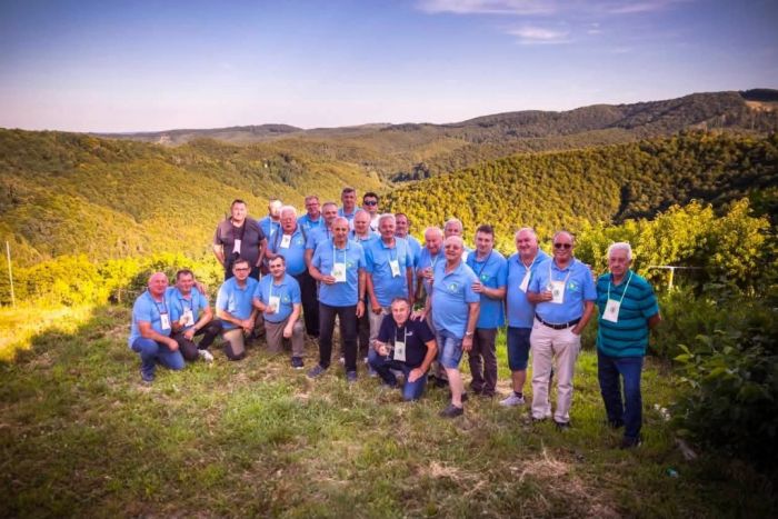 Vinogradarska tradicija: Uz vino, &scaron;trukle i pjesmu podignut 17. Klopotec u Varaždinskim Toplicama