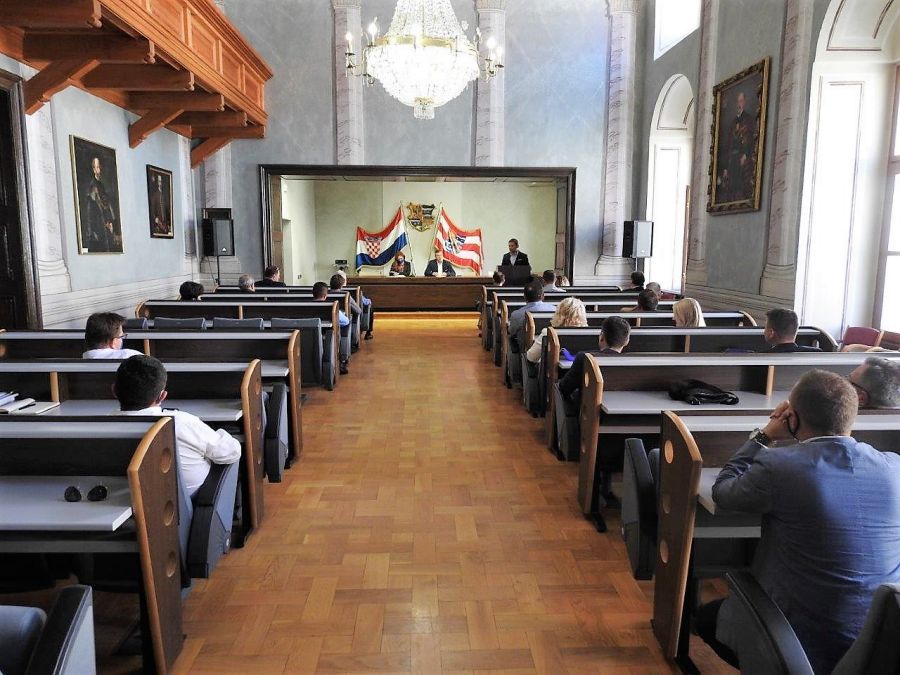 Prvi radni sastanak župana Stričaka s gradonačelnicima i načelnicima iz Varaždinske županije
