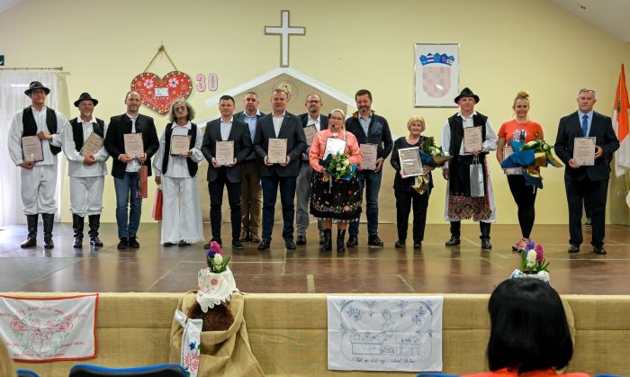 Veselo i raspjevano u Domu kulture u Jalžabetu &ndash; &bdquo;KUD &bdquo;Elizabeta&ldquo; proslavio 30 godina rada i djelovanja