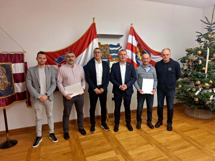 Centrima izvrsnosti iz odbojke i atletike nova financijska sredstva; župan Stričak pohvalio sportaše i njihove rezultate