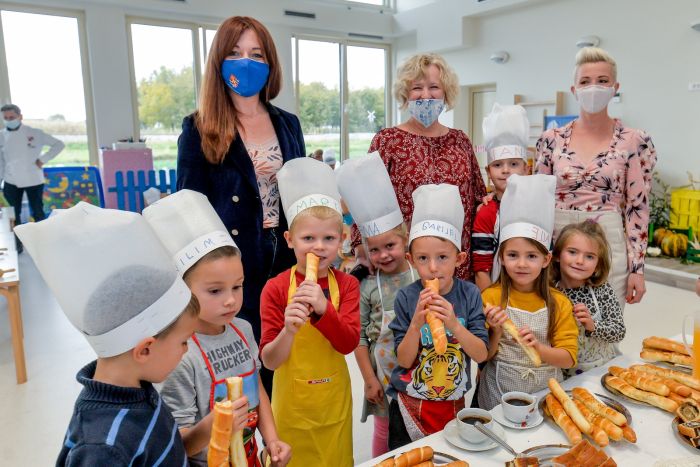Dječji vrtići bogatiji za 2 tisuće bojanki, zamjenica župana naglasila važnost upoznavanja s tradicionalnim proizvodima