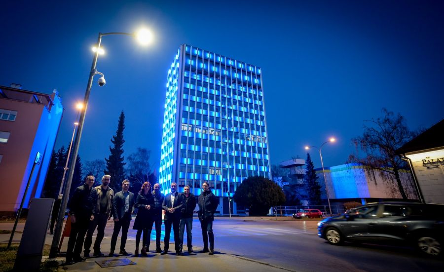 Vodotoranj,  jedan od simbola Varaždina, krasi atraktivna dekorativna fasadna rasvjeta