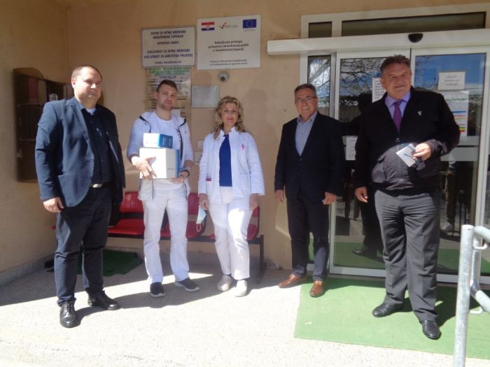 Dom zdravlja u Ivancu i ordinacija u Radovanu dobili CRP uređaje, župan Čačić nazočio primopredaji