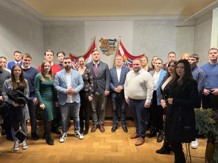 Mladi u Županijskoj palači naglasili: Benefite ulaska u Schengen osjetit će sve generacije u Hrvatskoj i Varaždinskoj županiji kao graničnoj županiji!