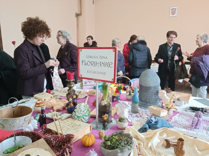&bdquo;Florijanke&ldquo; u Kučanu priredile tradicionalnu izložbu &bdquo;Kaj se ženske roke moreju&ldquo;