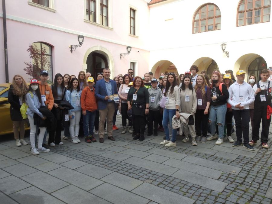 Osnovna &scaron;kola Vinica uključila se u svoj prvi Erasmus+ projekt&nbsp;Mythomania In Open Ar Museums: Sudionici projekta iz &scaron;est zemalja posjetili i Varaždinsku županiju