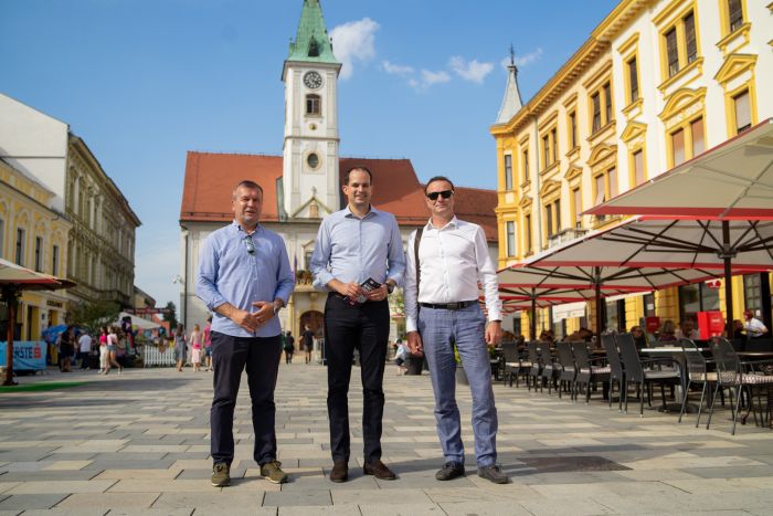Izaslanik predsjednika Vlade RH ministar pravosuđa i uprave Ivan Malenica u dru&scaron;tvu župana i gradonačelnika Varaždina obi&scaron;ao &Scaron;pancirfest