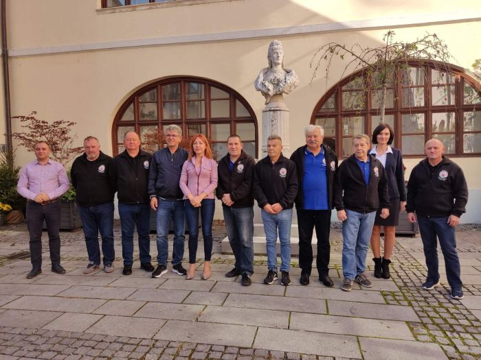 Članovi UDVDR ogranak Maru&scaron;evec posjetili Županijsku palaču, susreli se sa zamjenicom župana Silvijom Zagorec