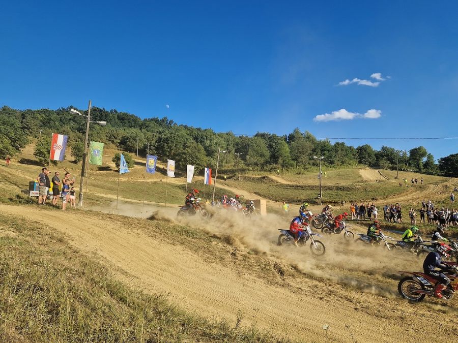 Motocross utrka u Breznici okupila vi&scaron;e od 100 natjecatelja